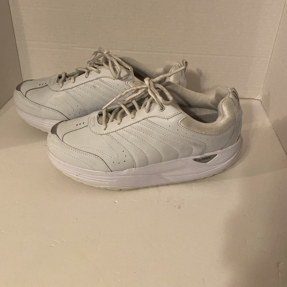 Danskin Now I-Net Technology Rocker Toner Shoes White Women size 11